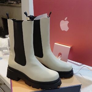 Elegant Cream and Black Ankle Boots